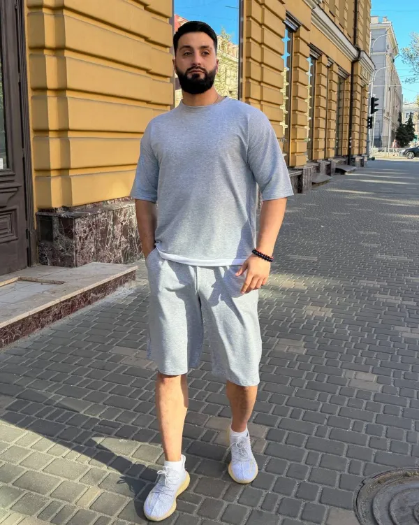 Костюм