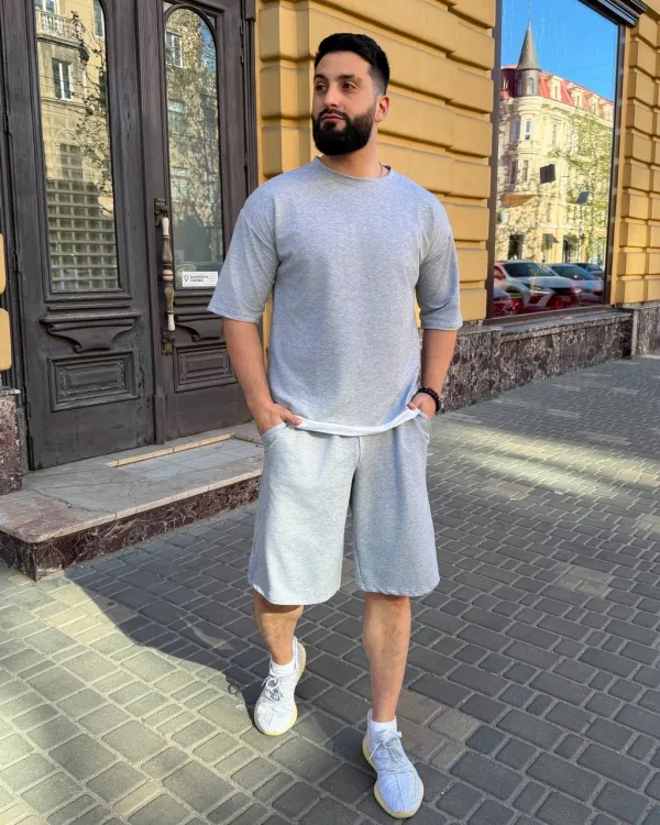 Костюм