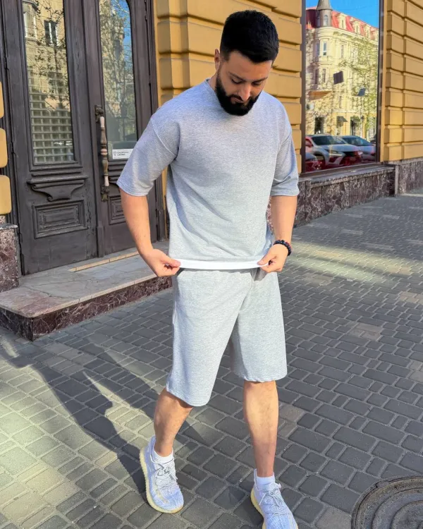 Костюм