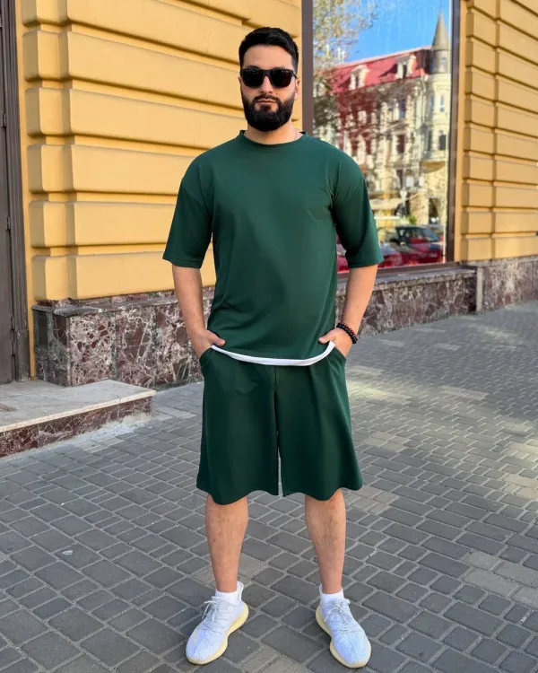 Костюм