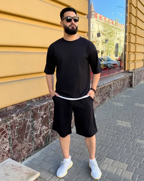 Костюм