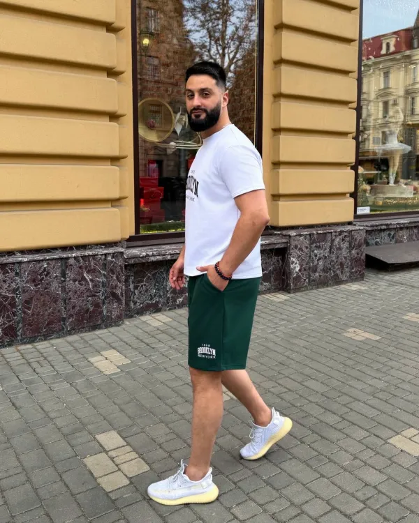 Костюм
