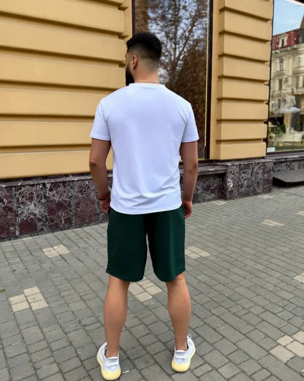 Костюм